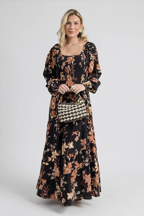 Gabriella Floral Maxi, Black - 4K7A7072- (1)p.jpg